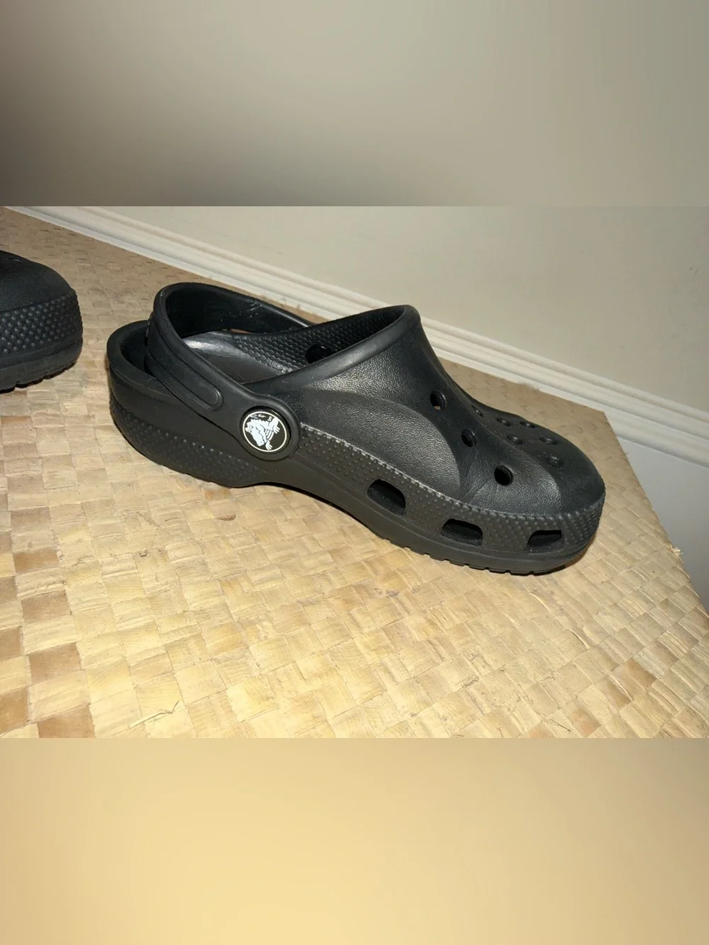Kids Crocs - Size Children’s 10 - Black Slip-On Clogs - LIKE NEW